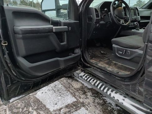 Used 2018 Ford F150 XLT w/ Equipment Group 302A Luxury image 10