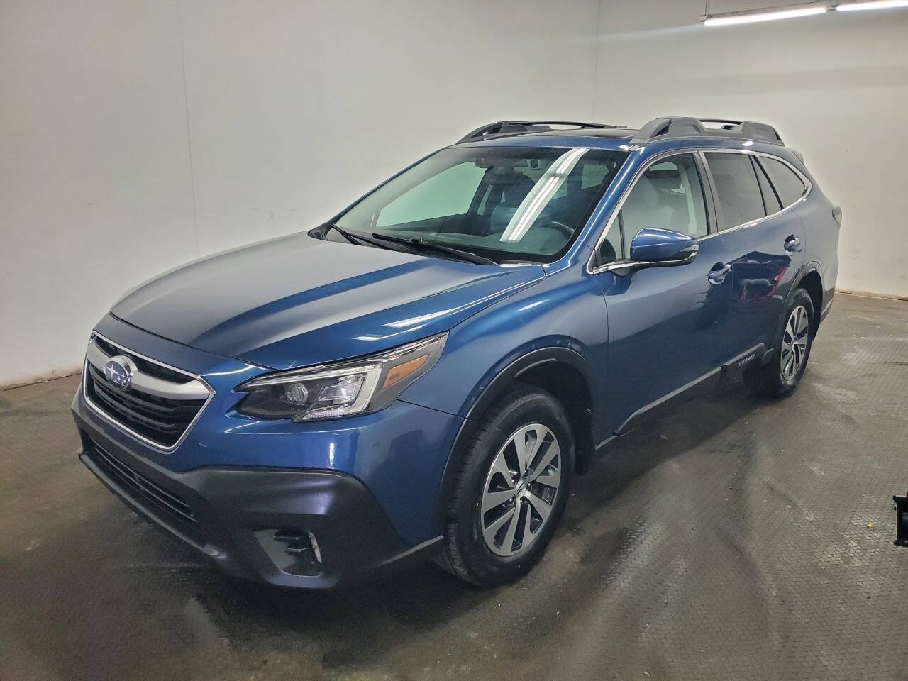 Used 2022 Subaru Outback Premium w/ Popular Package #1 AWD/4WD image 1