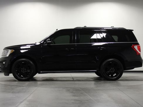 Used 2020 Ford Expedition XLT w/ Equipment Group 202A RWD image 7