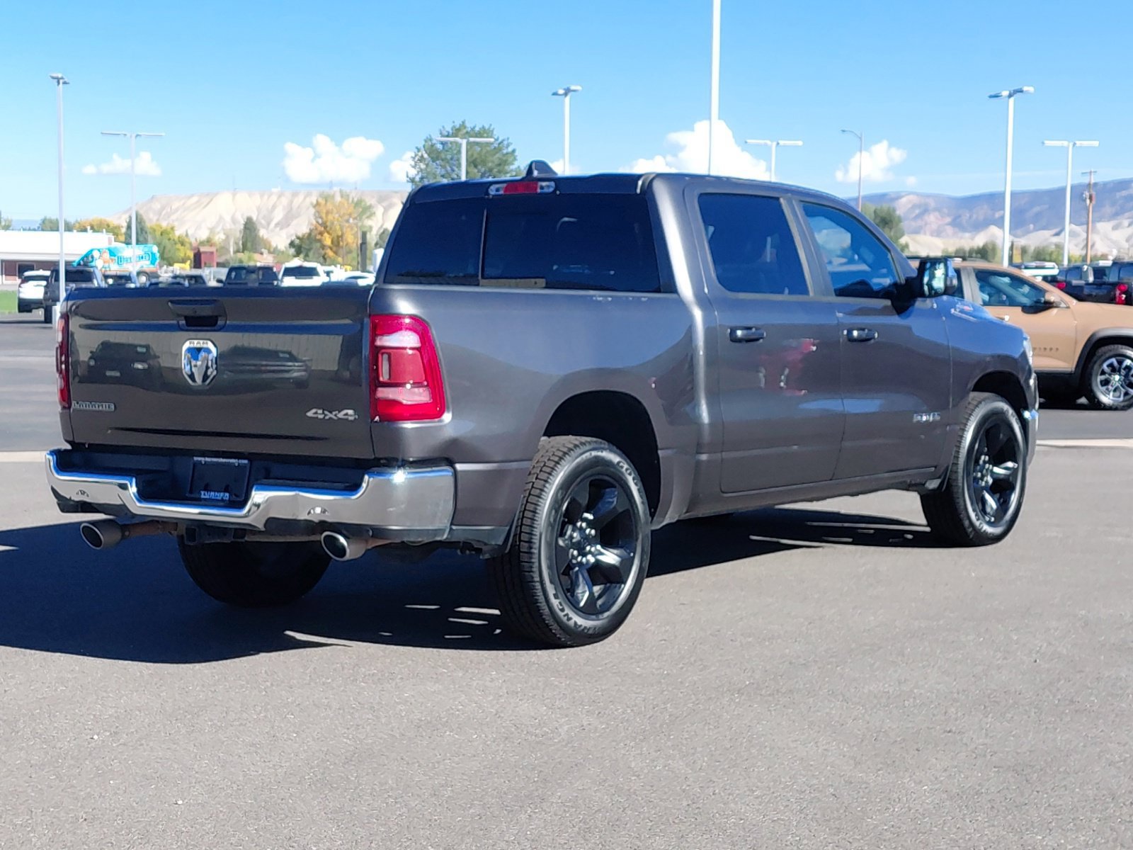 Used 2023 RAM 1500 Laramie AWD/4WD image 4