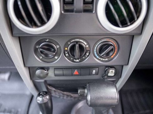 Used 2010 Jeep Wrangler Sahara w/ Trailer Tow Group AWD/4WD image 14