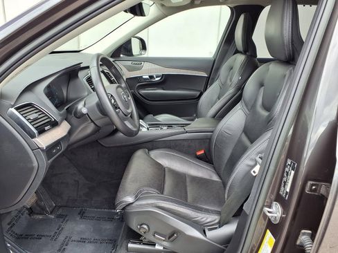 Certified 2026 Volvo XC90 B6 Ultra w/ Protection Package AWD/4WD image 7