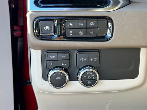 New 2026 GMC Yukon XL Denali image 29