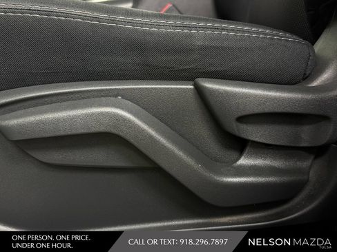 Used 2018 Nissan Pathfinder S FWD image 18