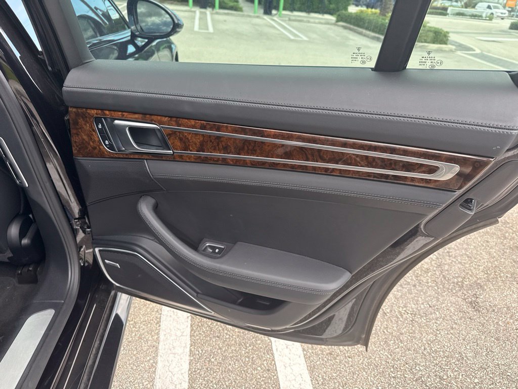 Certified 2023 Porsche Panamera 4S AWD/4WD image 20