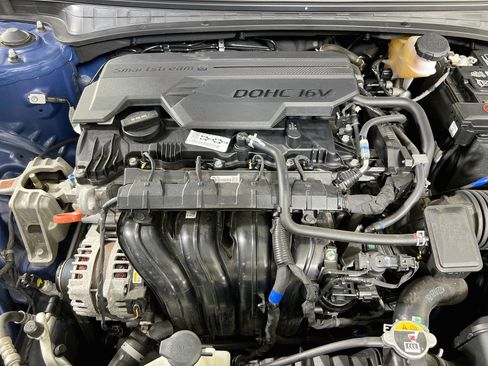 Used 2023 Hyundai Elantra Limited FWD image 30