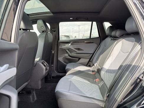 New 2026 Volkswagen Tiguan SE R-Line FWD image 13
