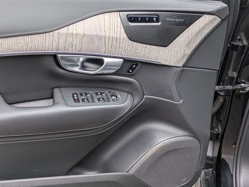 Certified 2024 Volvo XC90 T8 Ultimate w/ Protection Package Premier image 13