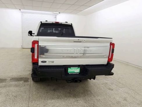 New 2025 Ford F250 King Ranch w/ FX4 Off-Road Package image 7