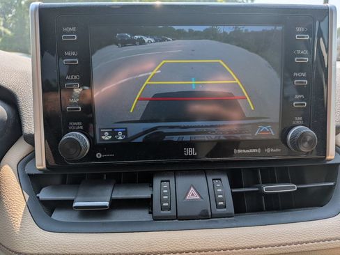 Used 2019 Toyota RAV4 XLE Premium w/ Advanced Technology Package FWD image 18