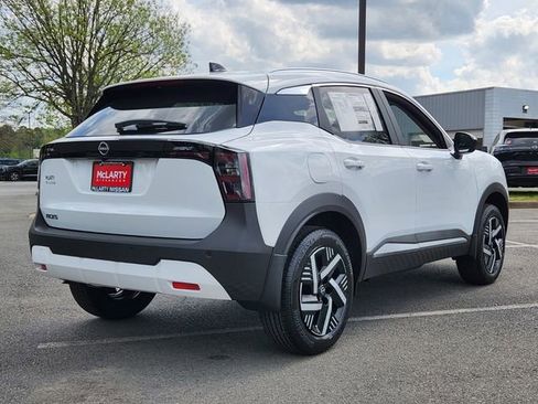 New 2026 Nissan Kicks SV FWD image 5