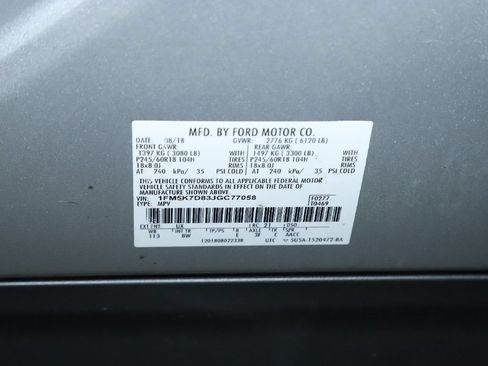 Used 2018 Ford Explorer XLT w/ Equipment Group 202A FWD image 23