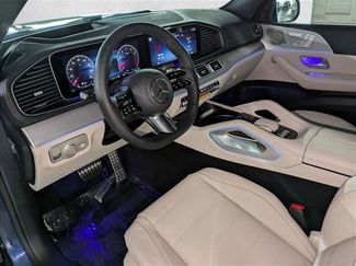 New 2026 Mercedes-Benz GLS 580 4MATIC video 3