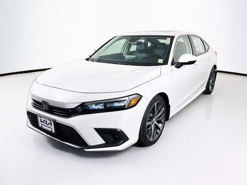 Used 2022 Honda Civic Touring image 1