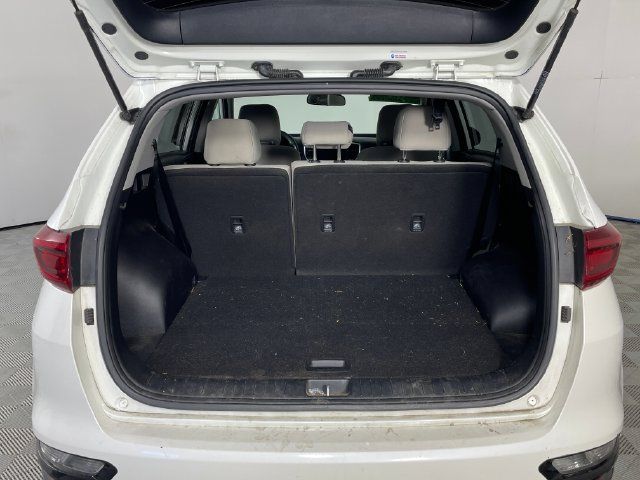 Certified 2022 Kia Sportage LX w/ LX FWD Value Edition Package image 12