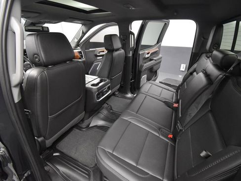 Used 2022 GMC Sierra 1500 Denali image 46