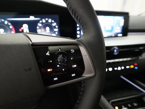 Certified 2025 Nissan Murano SL w/ Cargo Package image 19