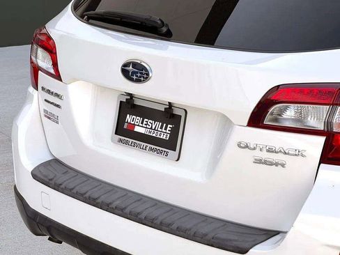 Used 2016 Subaru Outback 3.6R Limited AWD/4WD image 32