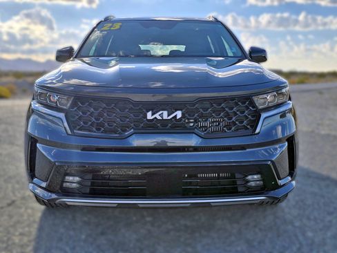 Used 2023 Kia Sorento SX image 2