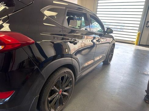 Used 2017 Hyundai Tucson Night FWD image 7