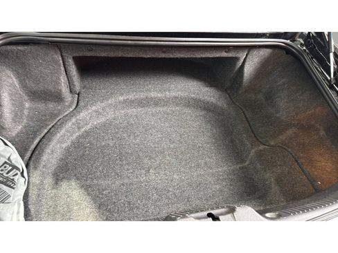 Used 2003 Ford Thunderbird Deluxe image 24