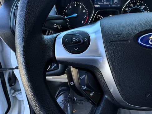 Used 2015 Ford Escape SE FWD image 19