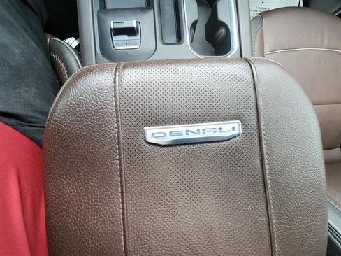 Used 2024 GMC Sierra 3500 Denali w/ Technology Package AWD/4WD image 31