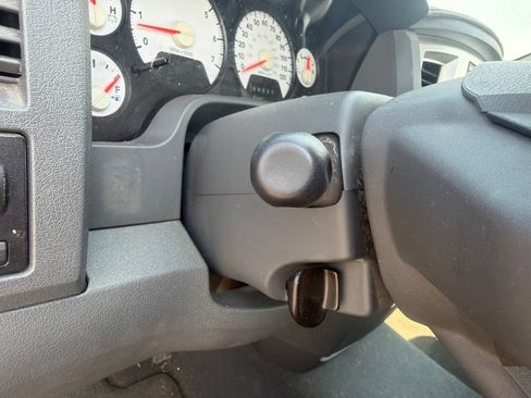 Used 2007 Dodge Ram 1500 Truck SLT AWD/4WD image 13