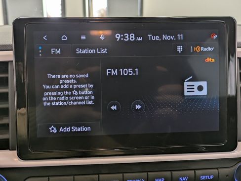 Certified 2024 Hyundai Venue Limited image 11