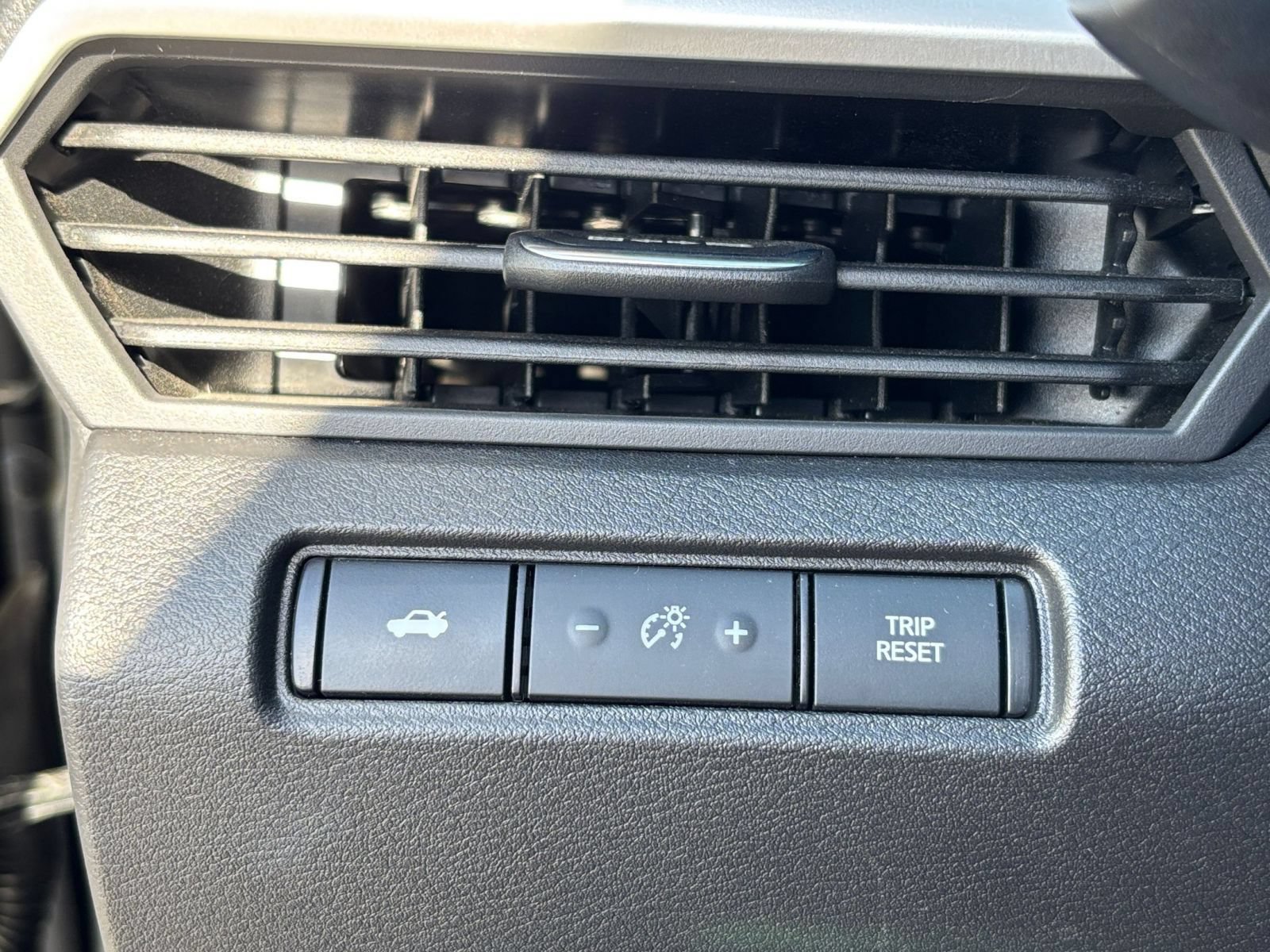 Used 2026 Nissan Altima 2.5 SV FWD image 22