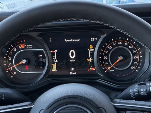 New 2025 Jeep Wrangler Unlimited Rubicon image 13