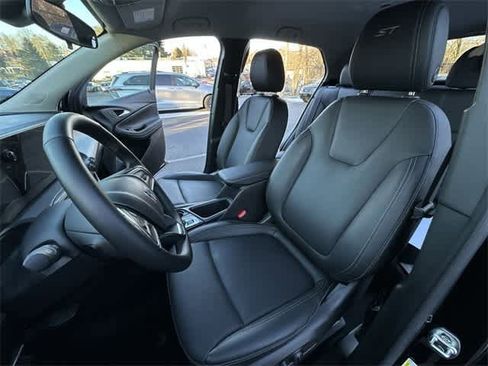 Used 2024 Buick Encore GX Sport Touring w/ Comfort Package image 16