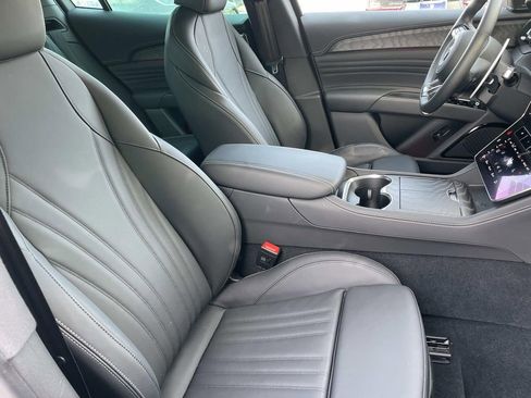 New 2025 Maserati Grecale Modena image 26