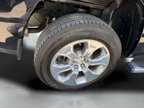 Used 2020 RAM 1500 Big Horn AWD/4WD image 16
