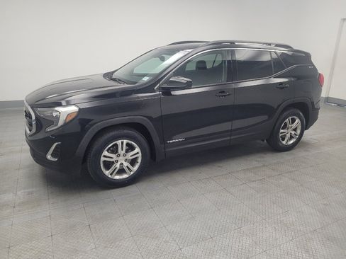 Used 2019 GMC Terrain SLE w/ Driver Convenience Package image 2