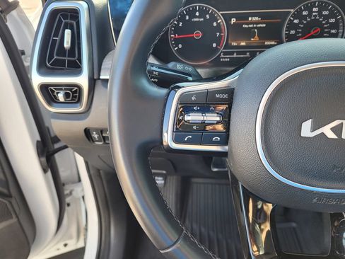 Used 2022 Kia Sorento S AWD/4WD image 22