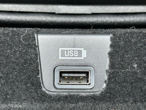 Certified 2021 RAM 1500 Laramie image 36