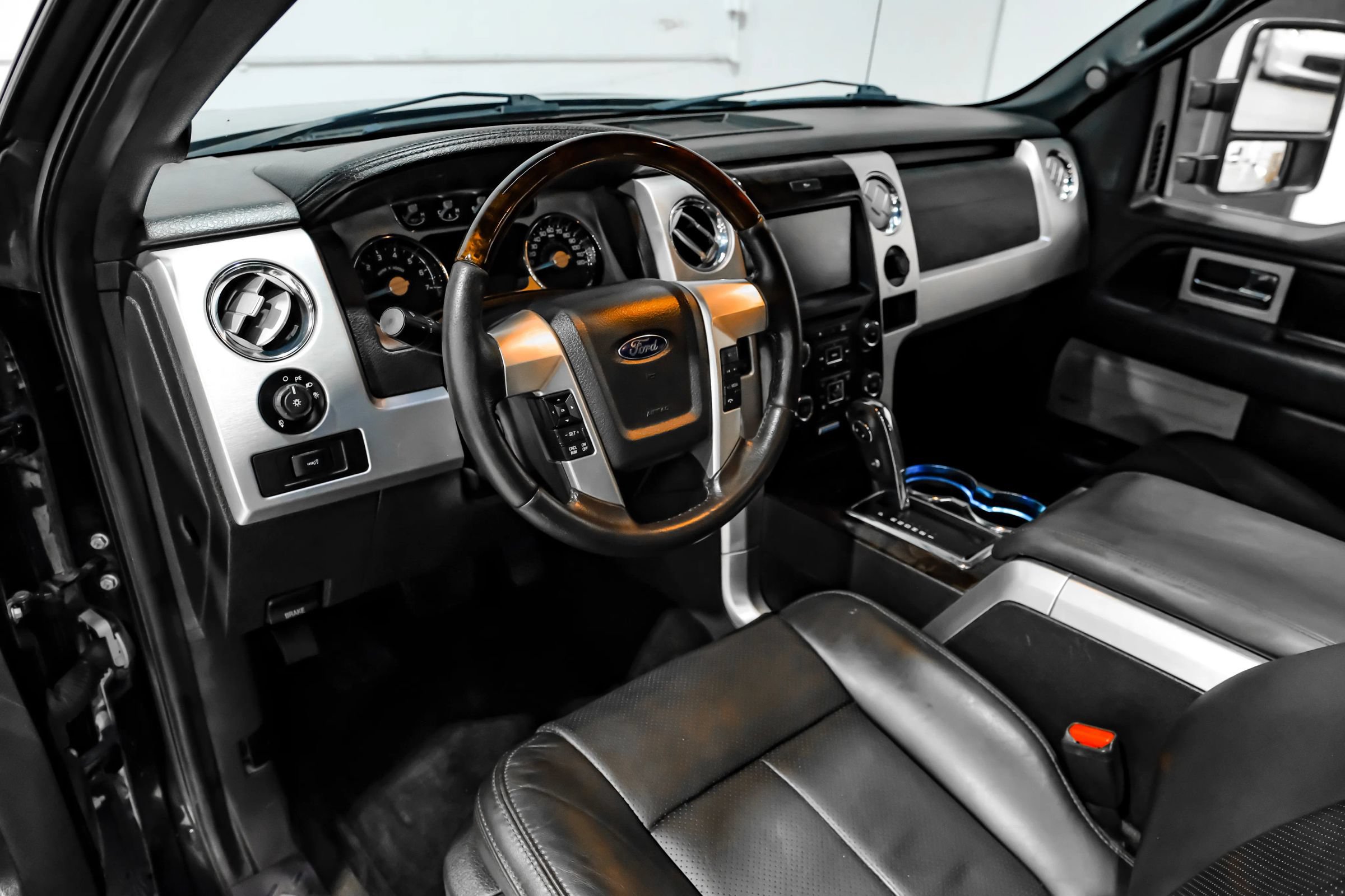 Used 2014 Ford F150 Platinum AWD/4WD image 14