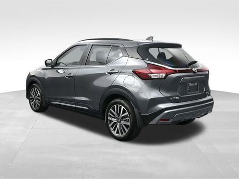 Used 2023 Nissan Kicks SR w/ SR Premium Package image 7