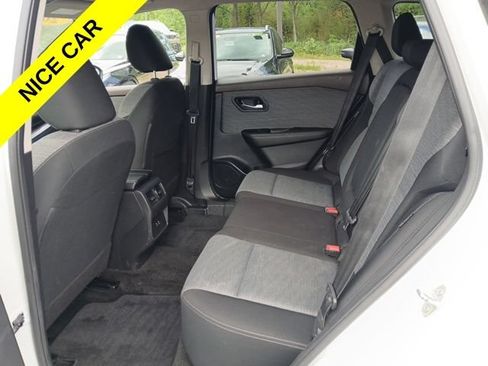 Used 2023 Nissan Rogue SV AWD/4WD image 10