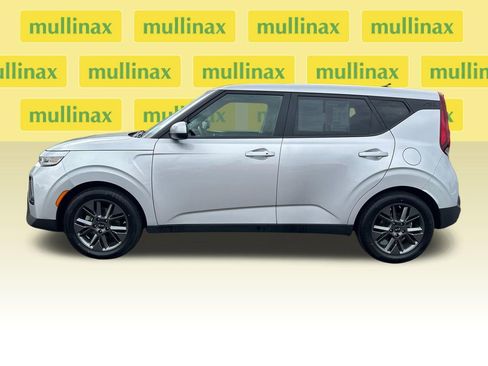Used 2020 Kia Soul EX FWD image 11