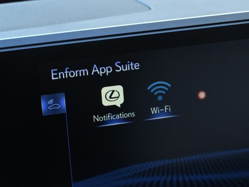 Used 2020 Lexus UX 250h w/ Premium Package image 32