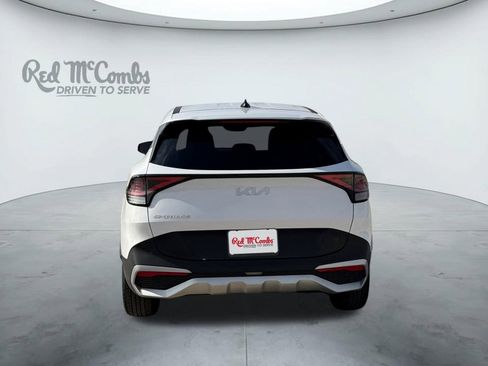 Used 2024 Kia Sportage EX image 4