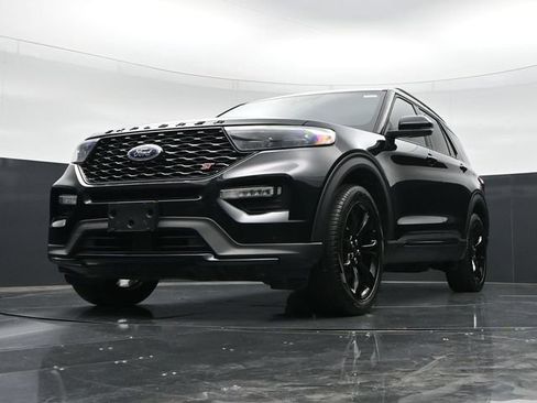 Used 2024 Ford Explorer ST w/ Technology Package AWD/4WD image 45