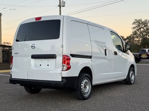 Used 2020 Nissan NV200 S w/ Back Door Glass Package image 5
