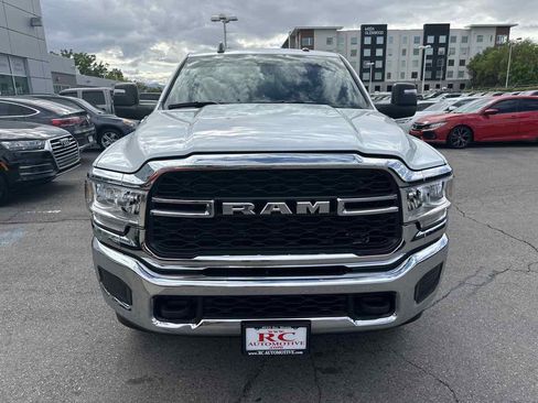 Used 2024 RAM 3500 Tradesman w/ Chrome Appearance Group image 3