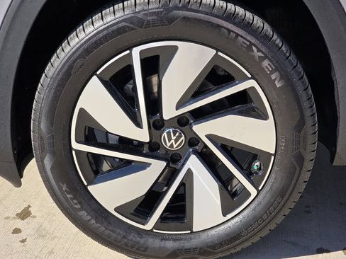 New 2026 Volkswagen Atlas SEL AWD/4WD image 12