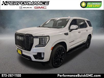 Used 2024 GMC Yukon SLT w/ SLT Premium Package