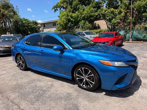 Used 2020 Toyota Camry XSE w/ Navigation Package FWD image 8