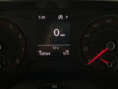 Used 2019 Volkswagen Jetta S image 38